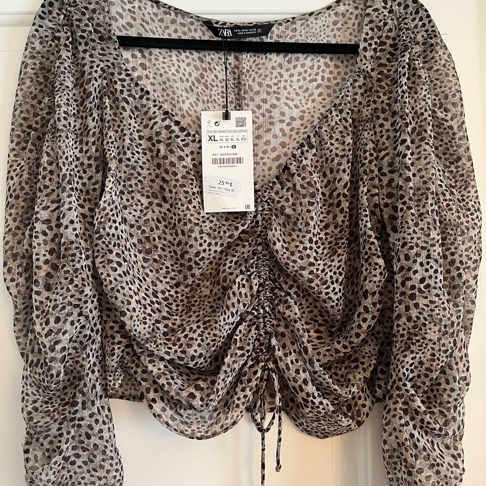 Zara Black and Gray Puff Sleeve Ruched Blouse